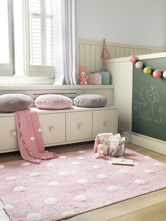 Redecorando con alfombras y cojines de Lorena Canals  Blog de moda  infantil, ropa de bebé y puericultura